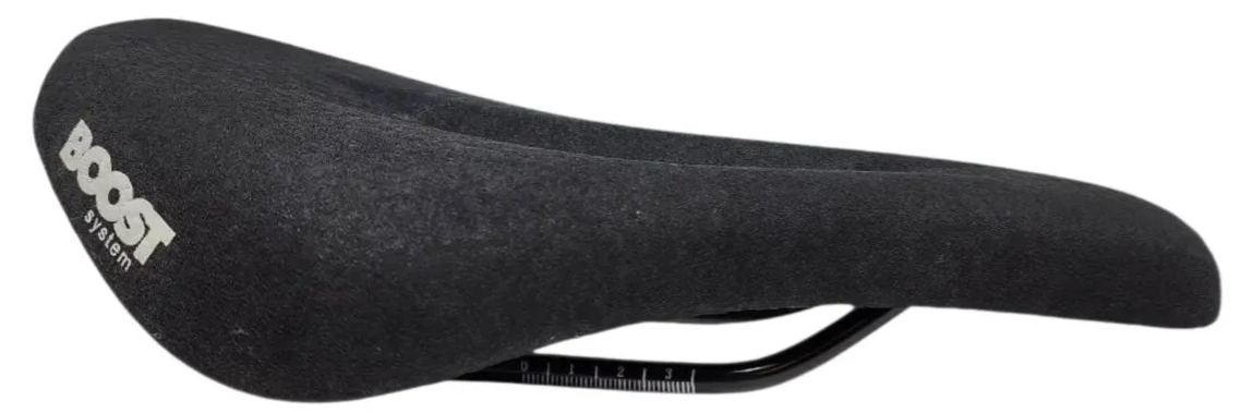 Selim Elleven Vazado Tipo Boost 250x150mm - Preto
